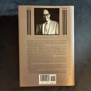 Oscar Wilde de Richard Ellmann. Primera edición, primera impresión. Tapa dura. En excelente estado. imagen 2