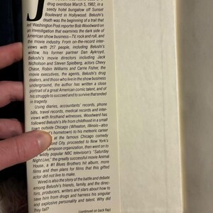 Wired : La courte vie et les excès de John Belushi par Bob Woodward. Première édition, premier tirage. État proche du neuf/Très bon + Relié. image 2