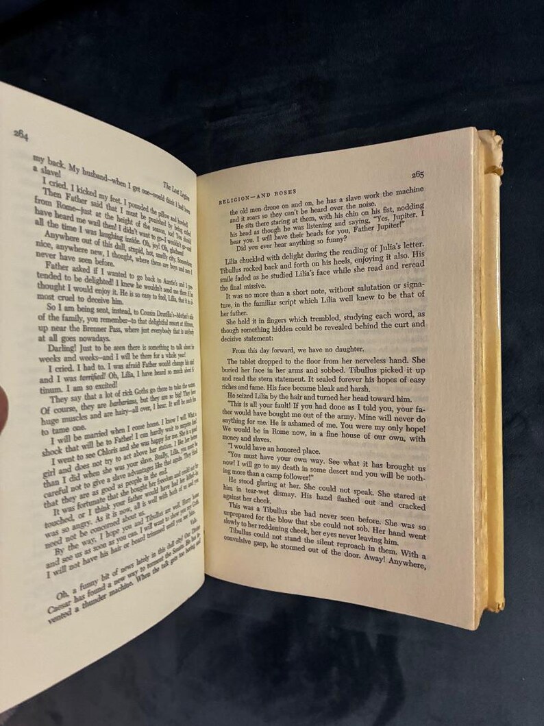 The Lost Legion by H. Warner Munn 1980 First Edition First Printing Very Good/Good image 4