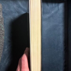 Big Time von Marcel Montecino, Erstausgabe, erster Druck, nahezu neuwertig/sehr gut, Hardcover Bild 7