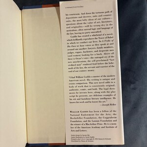Una aventura propia de William Gaddis, 1994. Primera edición, primera impresión. Casi perfecto/Casi perfecto. imagen 5
