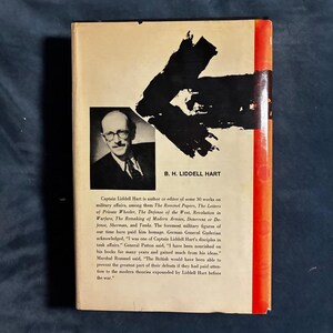 Strategy by B. H. Liddell Hart 1967 Frederick A. Praeger Edition Second Printing VG+/Very Good image 6