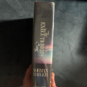 Le Chant du bourreau de Norman Mailer, première édition, premier tirage, état proche du neuf/très bon+, couverture rigide image 10