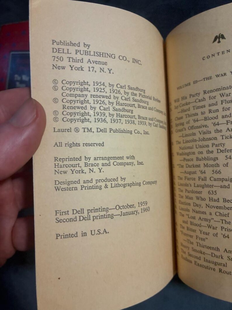 Abraham Lincoln: The Prairie Years and The War Years by Carl Sandburg 1960 Dell Publishing image 6