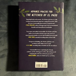 Las brujas de El Paso de Luis Jaramillo. Primera edición, primera impresión. Tapa dura. En excelente estado. imagen 2