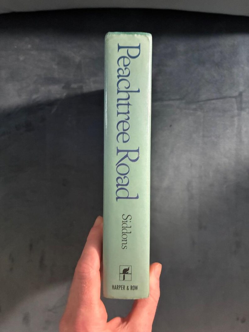 Peachtree Road by Anne Rivers Siddons First Edition First Printing Near Fine/Near Fine image 9