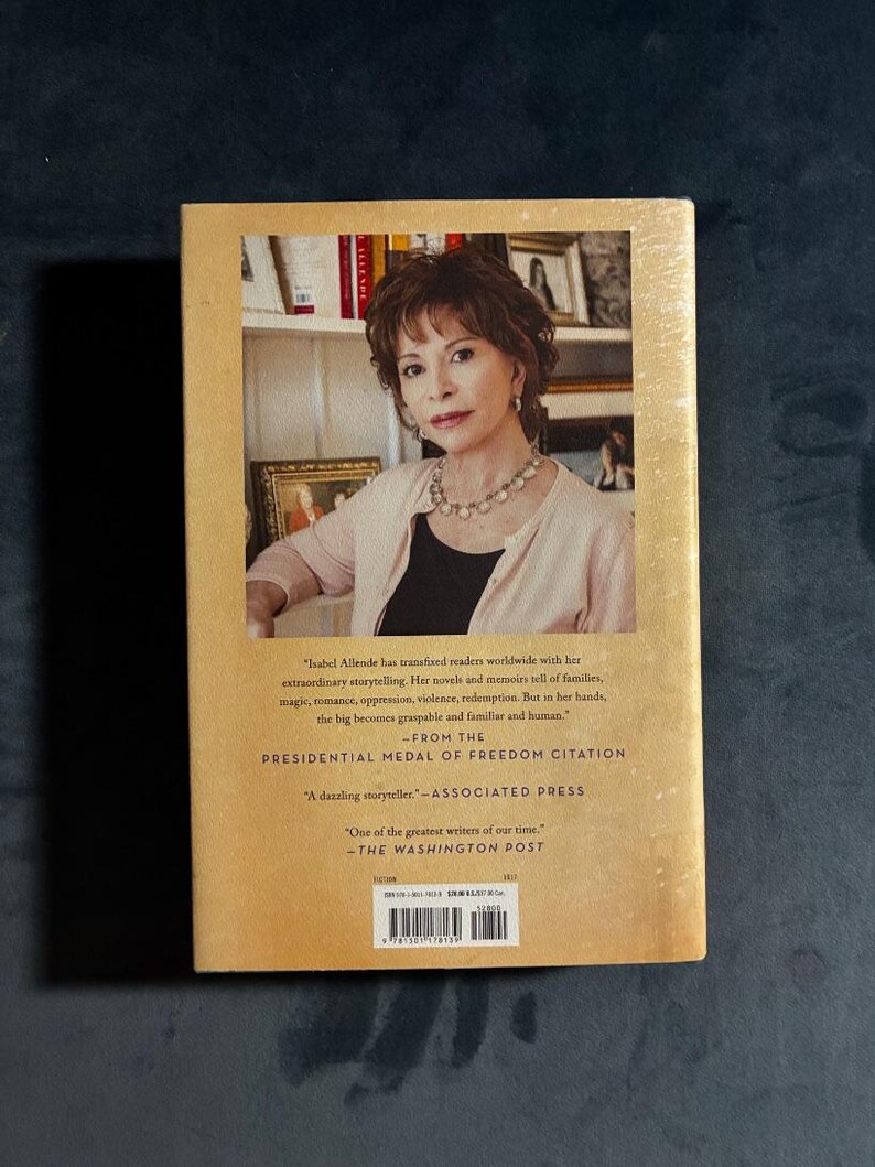 In the Midst of Winter by Isabel Allende Signed First Edition First Printing Fine/Very Good Hardcover image 5