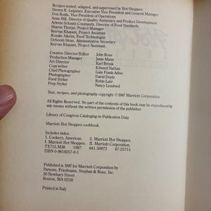 Libro de cocina Marriott Hot Shoppes: Sesenta años de cocina estadounidense (Primera edición de 1987) imagen 5