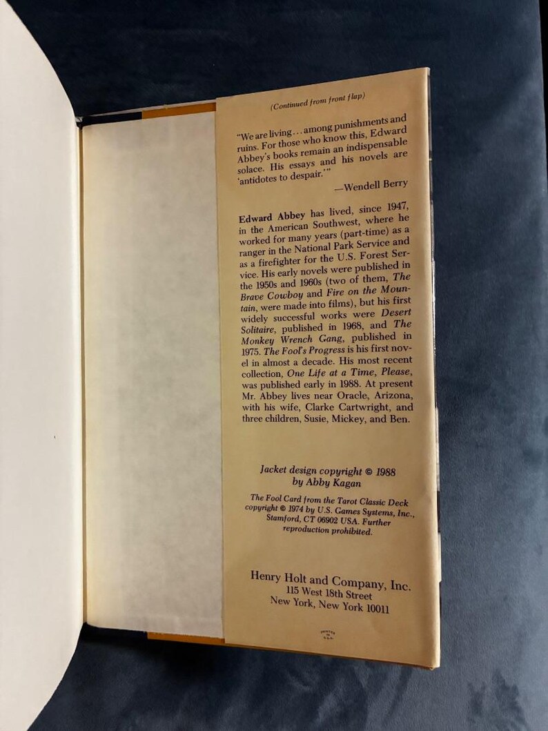 The Fool's Progress di Edward Abbey 1988 Prima edizione Prima stampa Quasi perfetto/Quasi perfetto immagine 7