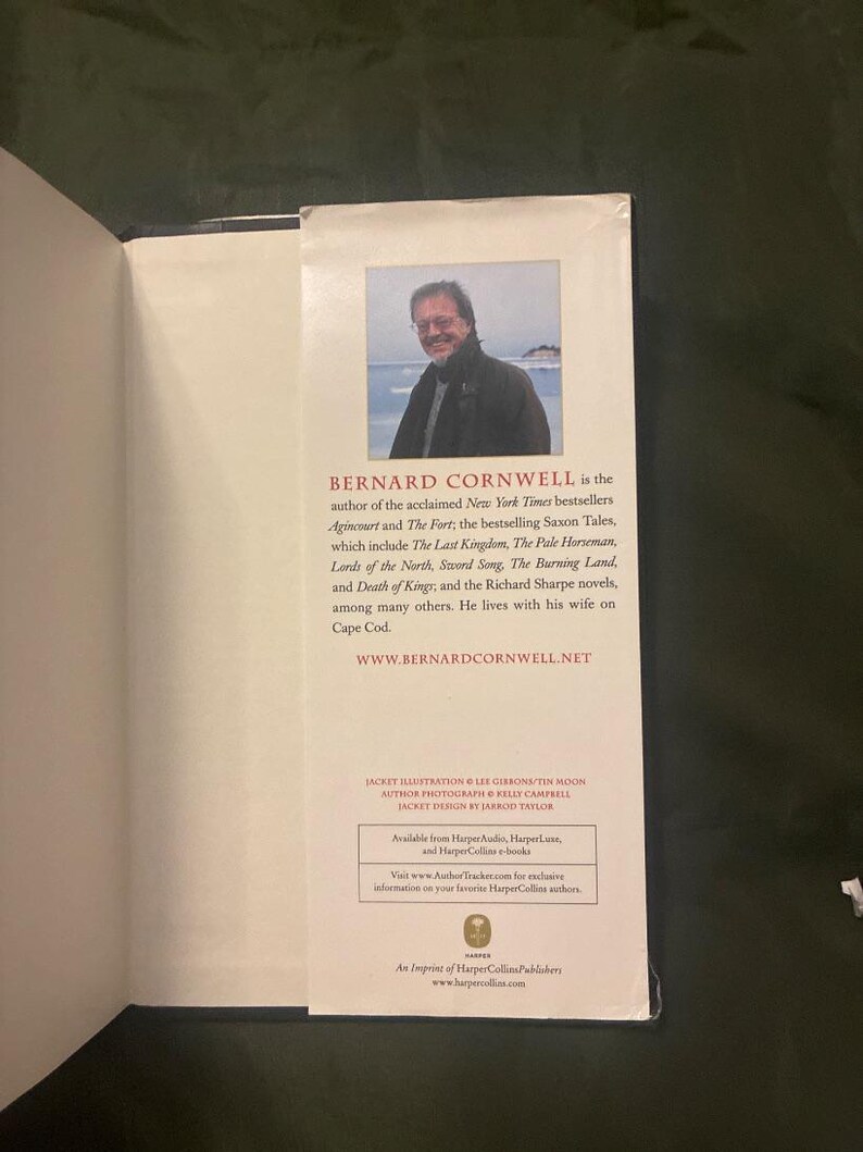 Muerte de reyes de Bernard Cornwell. Primera edición, primera impresión. Tapa dura. Muy buen estado/casi perfecto. imagen 4