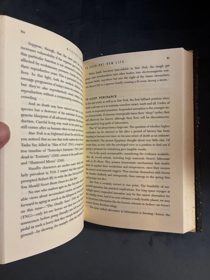 Op zoek naar nieuw leven: De biologie van Star Trek door Athena Andreadis, Ph.D. 1998 Eerste editie Eerste druk Bijna nieuwstaat/Zeer goed afbeelding 8