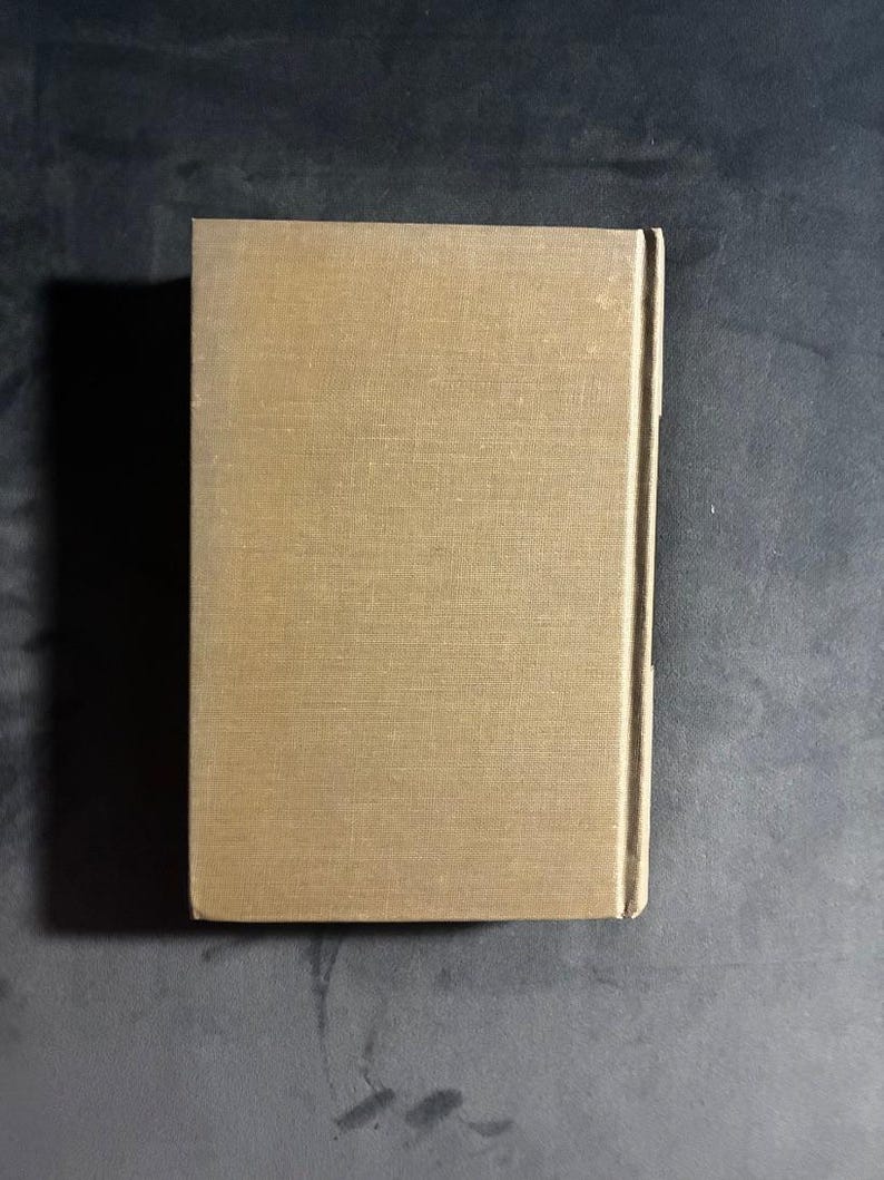 The Decameron of Giovanni Boccaccio by Giovanni Boccaccio (translated by Frances Winwar) 1955 The Modern Library (Random House), New York image 2