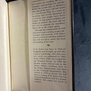 El cráneo bajo la piel de P. D. James. Primera edición, primera impresión. Casi perfecto/Muy buen estado. Tapa dura. imagen 6