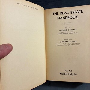 The Real Estate Handbook by Lawrence G. Holmes (editor) First Edition 1951 image 5