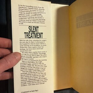 Silent Treatment by Michael Palmer 1995 First Edition Near Fine/Very Good image 2