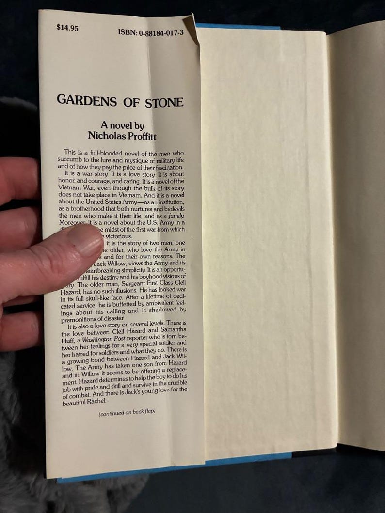 Gardens of Stone van Nicholas Proffitt, 1983, eerste editie, eerste druk. Zo goed als nieuw/zeer goed. afbeelding 2