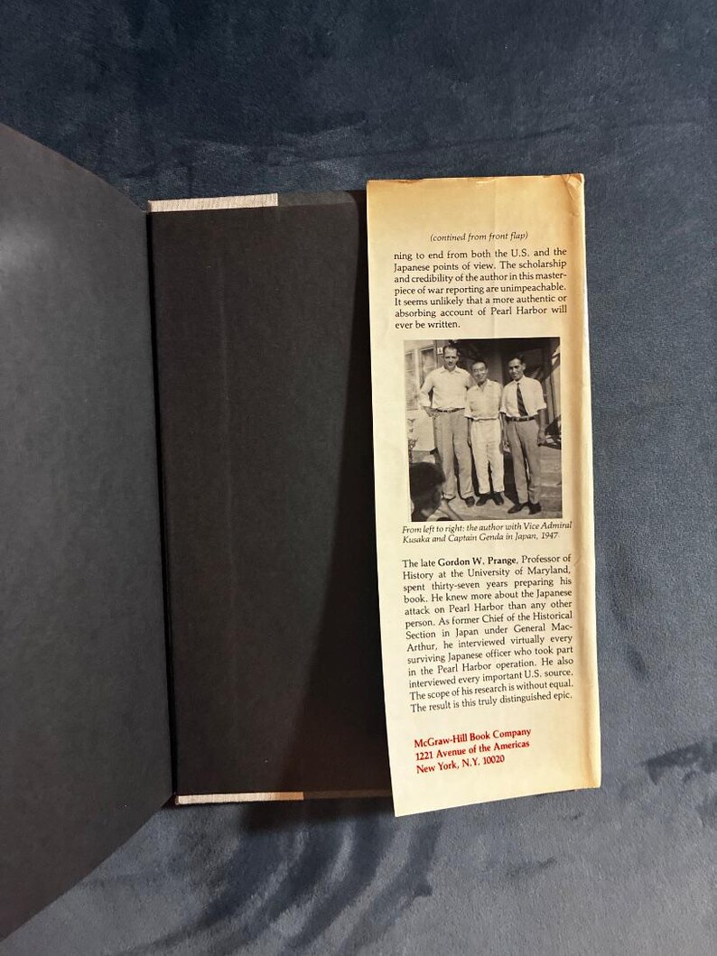 At Dawn We Slept: The Untold Story of Pearl Harbor by Gordon W. Prange 1981 First Edition Second Printing Near Fine/Very Good image 5