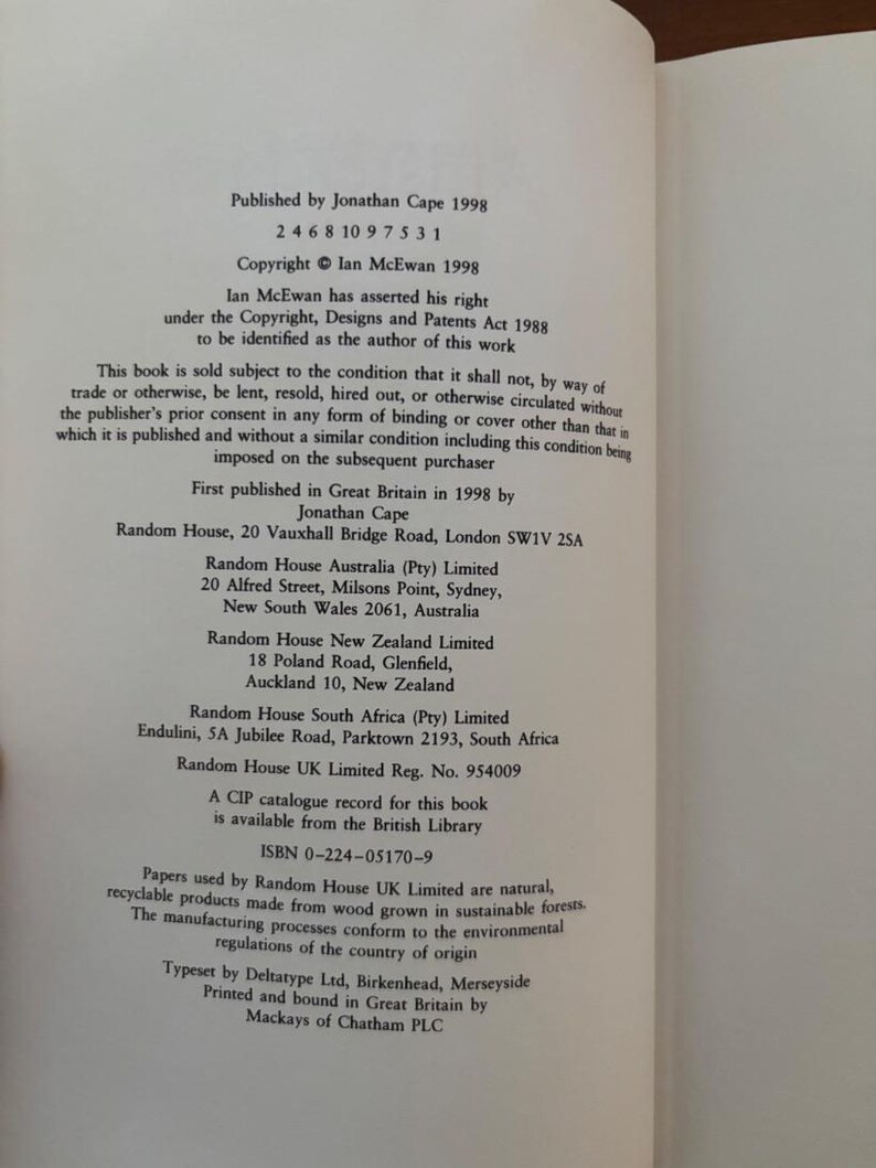 Amsterdam by Ian McEwan Signed 1998 First Edition First Printing Fine/Near Fine image 5