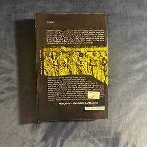 ジョセフ・キャンベル著『千の顔を持つ英雄』1973年プリンストン大学出版局版第3刷、ほぼ美品のペーパーバック 画像 2