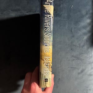 Islands by Anne Rivers Siddons Signed First Edition First Printing Very Good/Very Good Hardcover Signed image 7