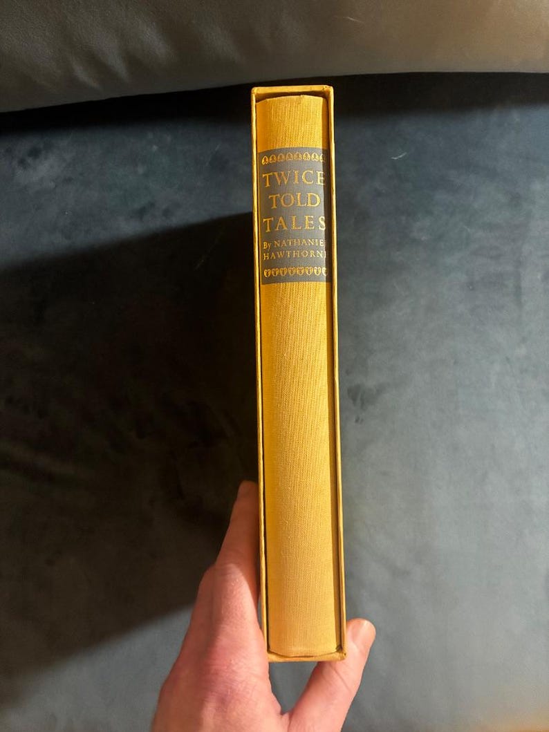 Contes deux fois racontés de Nathaniel Hawthorne, édition Heritage, couverture rigide en excellent état image 1