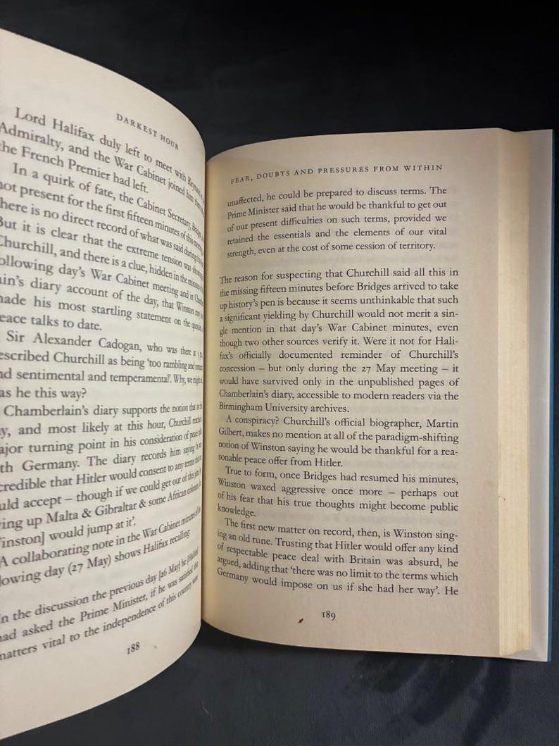 Die dunkelste Stunde: Wie Churchill England vom Abgrund zurückbrachte von Anthony McCarten Erste Auflage, erster Druck Nahezu neuwertig/Sehr gut Bild 7