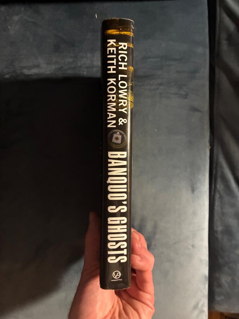 Banquo's Ghosts by Rich Lowry & Keith Korman 2009 First Edition First Printing Near Fine/VG+ image 6