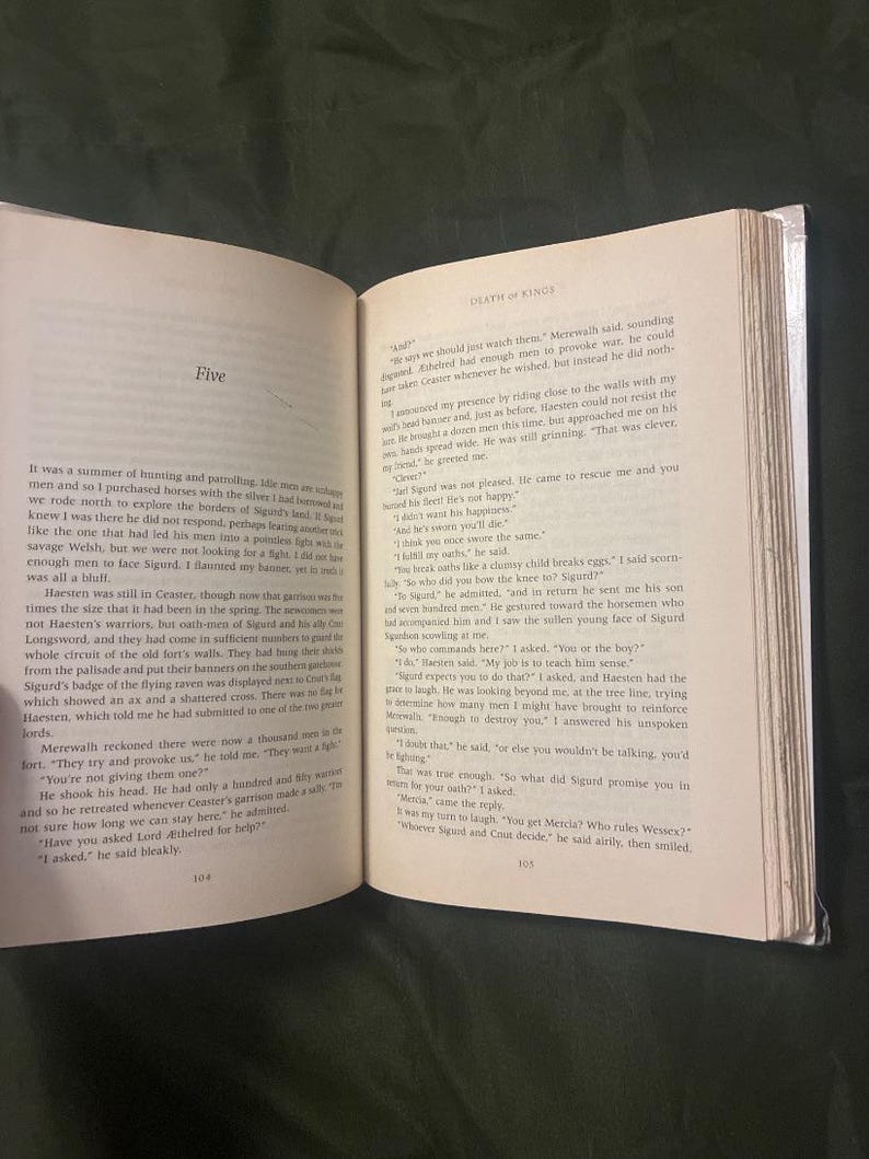 Muerte de reyes de Bernard Cornwell. Primera edición, primera impresión. Tapa dura. Muy buen estado/casi perfecto. imagen 5