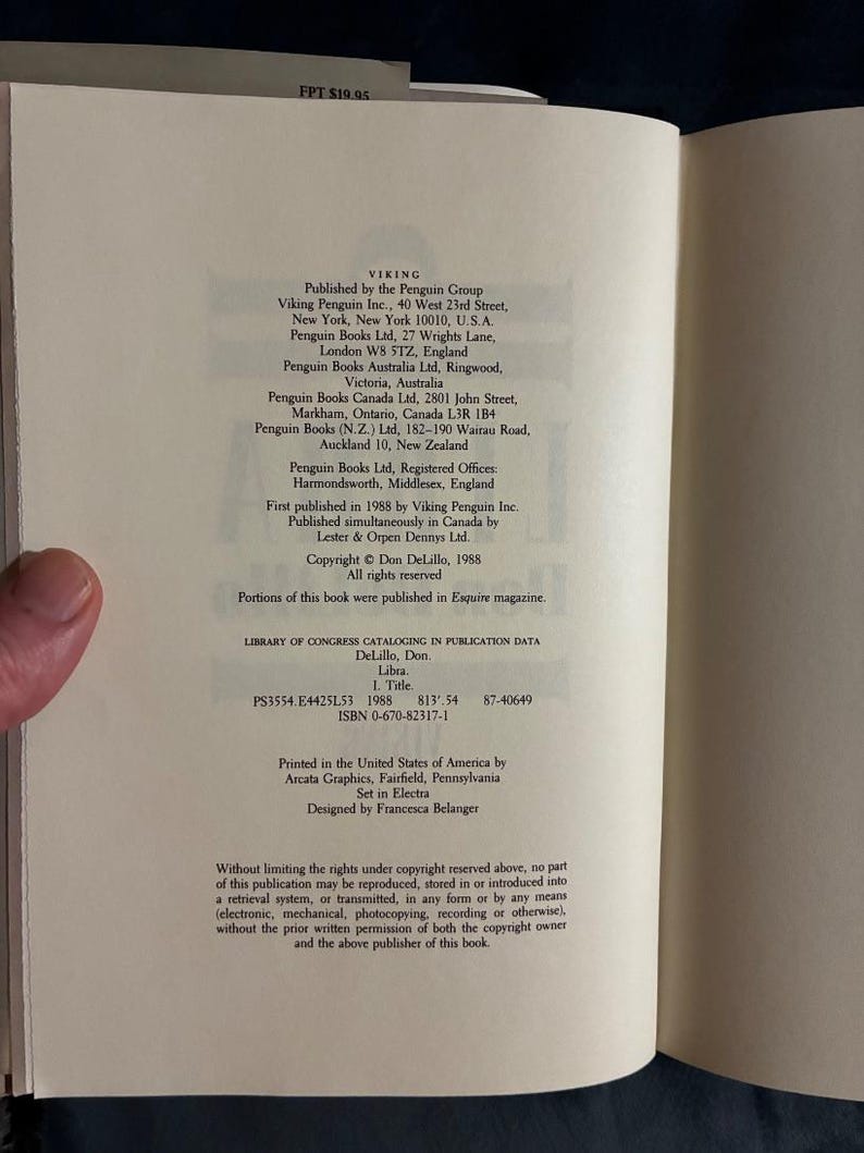 Libra de Don DeLillo, 1988, primera edición, primera impresión, casi perfecto/muy buen estado+. imagen 3