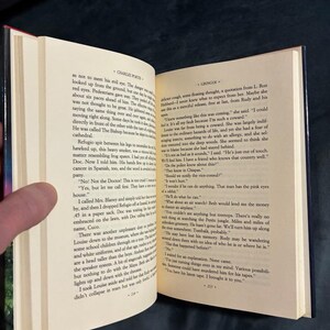 Gringos by Charles Portis 1991 First Edition First Printing Fine/Near Fine Hardcover image 5