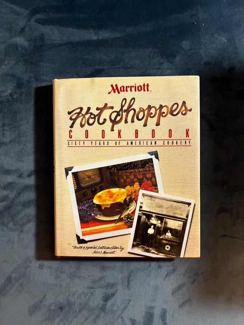 Libro de cocina Marriott Hot Shoppes: Sesenta años de cocina estadounidense (Primera edición de 1987) imagen 1
