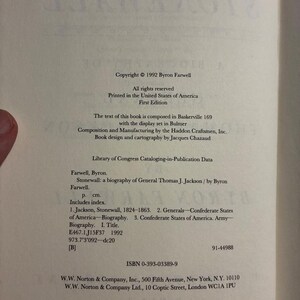 Stonewall: A Biography of General Thomas J. Jackson by Byron Farwell 1992 First Edition First Printing Very Good/Very Good image 3