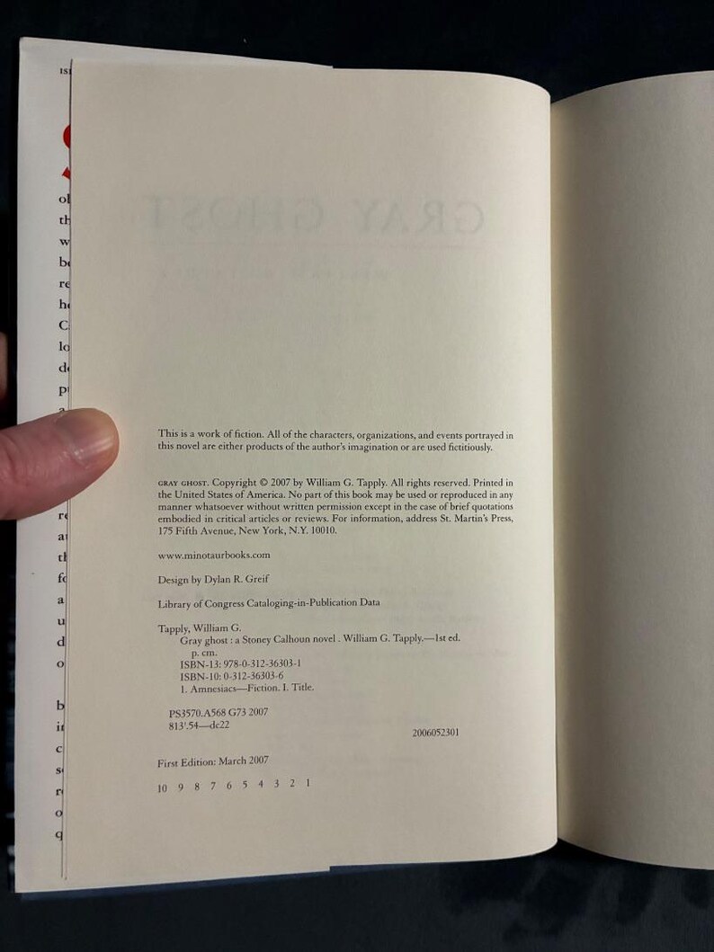 Gray Ghost by William G. Tapply First Edition First Printing Near Fine/Near Fine Hardcover image 8