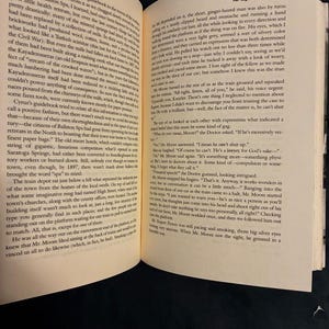 El ángel de la oscuridad de Caleb Carr. Primera edición. Primera impresión. Casi perfecto/Muy buen estado. imagen 8