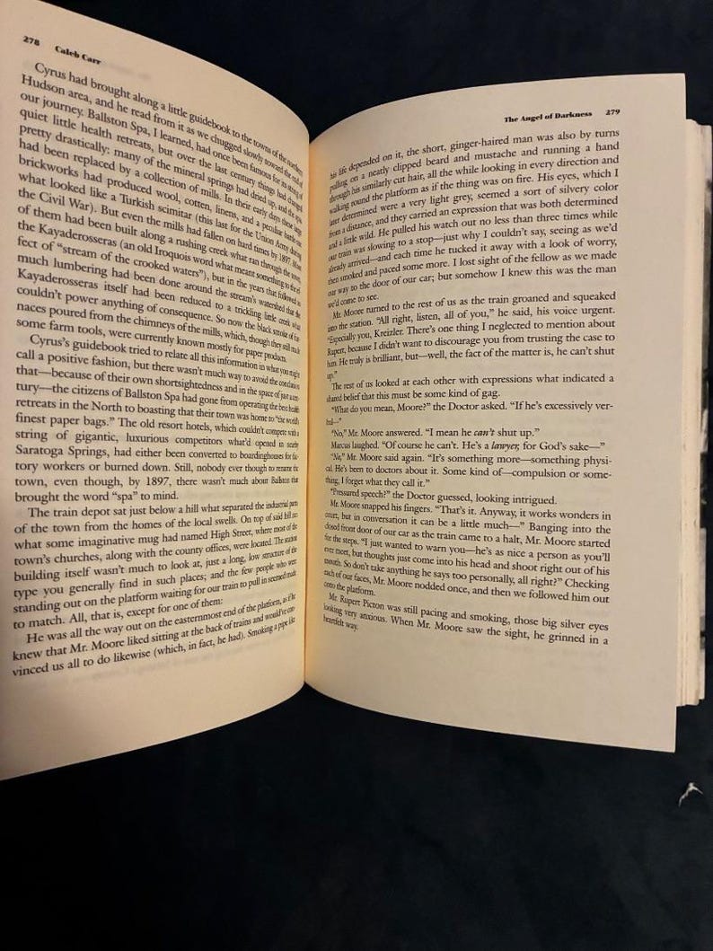 El ángel de la oscuridad de Caleb Carr. Primera edición. Primera impresión. Casi perfecto/Muy buen estado. imagen 8