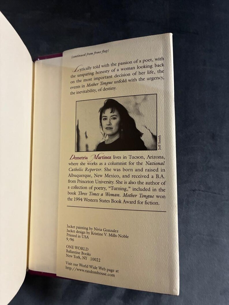 Muttersprache von Demetria Martínez, 1996, Erstausgabe, sehr gut erhalten. Bild 5