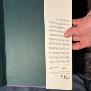 City: A Story of Roman Planning and Construction by David Macaulay 1974 First Edition Third Printing Very Good/Very Good image 8