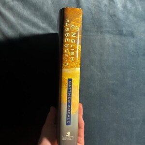 Passageiros Ingleses, de Matthew Kneale, 2000, Primeira Edição, Primeira Impressão, Capa Dura, Excelente/Quase Excelente imagem 7