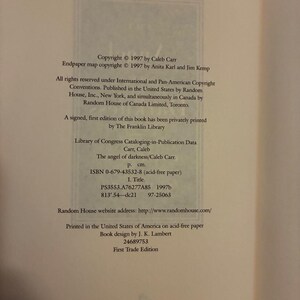 El ángel de la oscuridad de Caleb Carr. Primera edición. Primera impresión. Casi perfecto/Muy buen estado. imagen 6