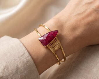 Large Ruby Bracelet, Root Ruby Gemstone Cuff, 18K Gold Plated Adjustable Bangle, Wire Wrapped Statement Bridal Jewelry, July Birthstone Gift