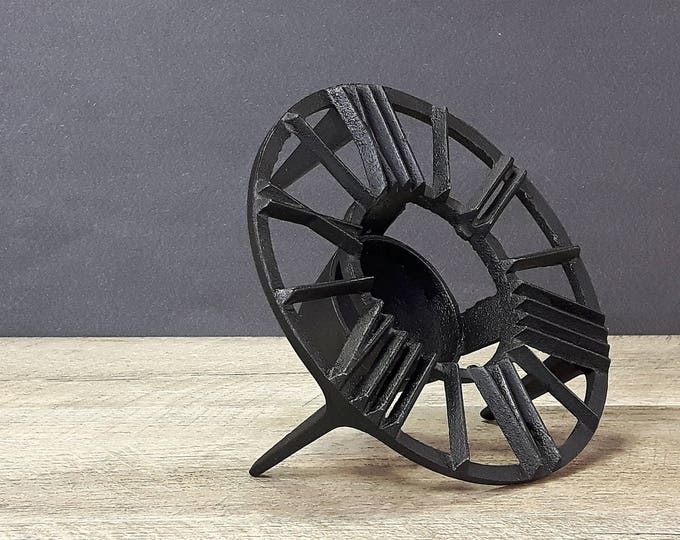 Pyrex Cast Iron Clock Face Trivet Vintage Pyrex Roman Numerals Warming