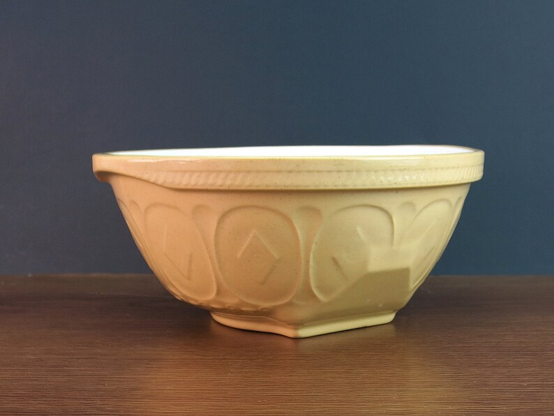 Gripstand Creamy Yellow Mixing Bowl Classic ceramic Easimix Gripstand