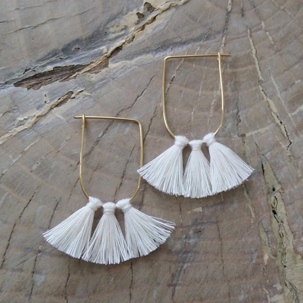 Earrings "Sandy" Beautiful Brass earrings with three Cream Tassels.