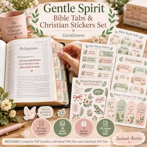 Könnte beinhalten: Ein Gentle Spirit Bibel-Register- und christliches Aufkleber-Set mit pastellgrünen und rosafarbenen Blumenmustern. Die Sammlung enthält Bibelbuch-Register, Glaubensspruch-Aufkleber, Gebetsetiketten, dekorative Ausschnitte und Geschenkanhänger mit Text.