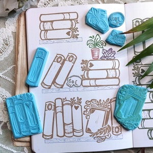 Diario di lettura - Pacchetto di francobolli per libri. linoleum, incisione fatta a mano, cancelleria, bullet journal del mondo accademico scuro