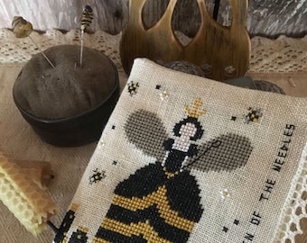 Bee Queen of the Needles PDF