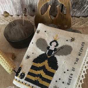Bee Queen of the Needles PDF