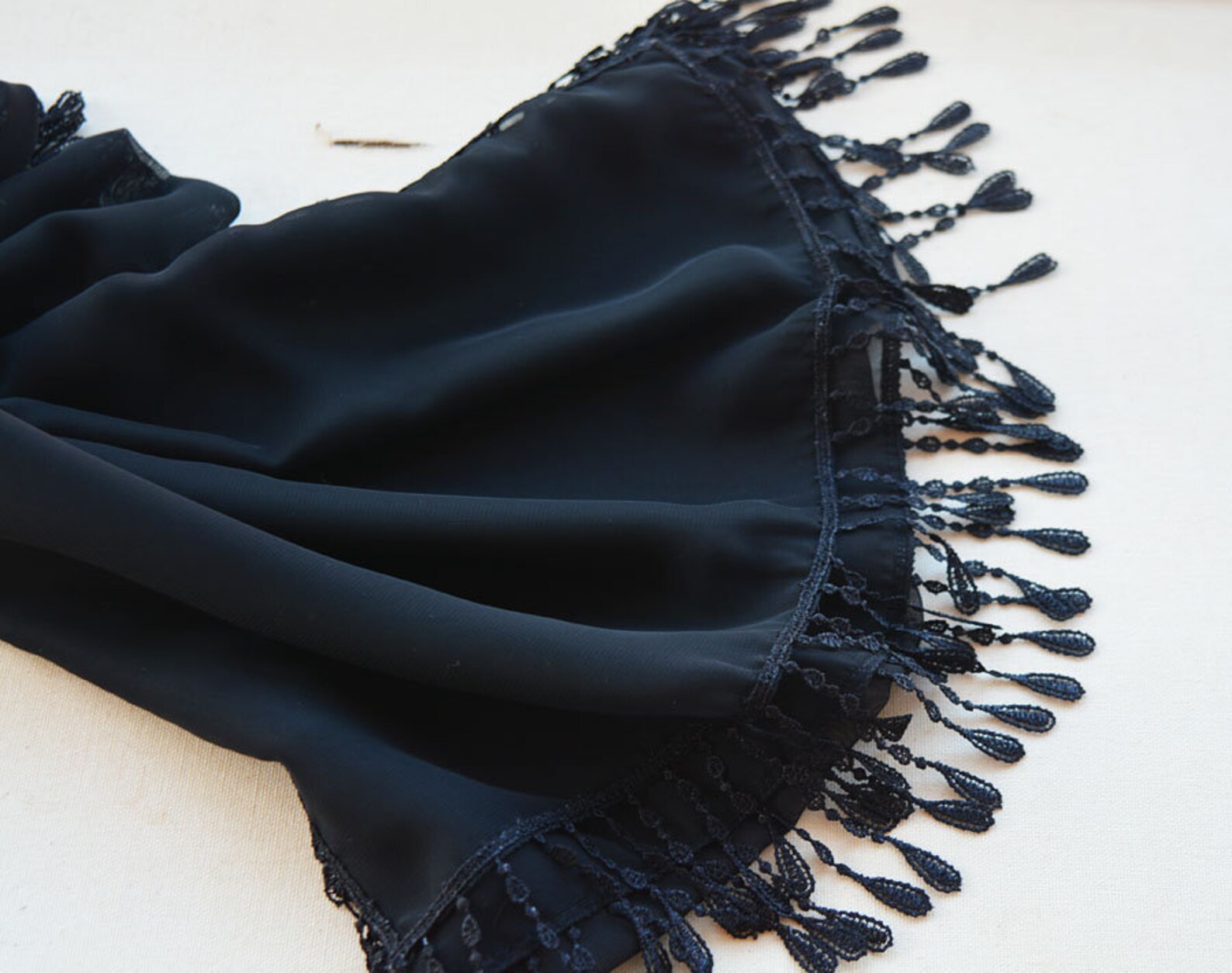 shawl chiffon hitam