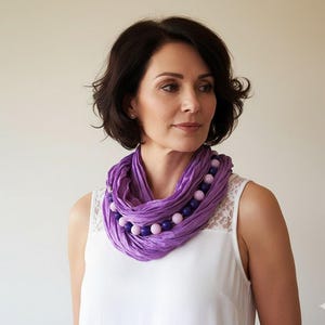 Rosa Seidenflieder Schmuck Schal