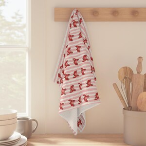 Red Fox Pattern Microfiber Tea Towel | Repeating Fox Stripes